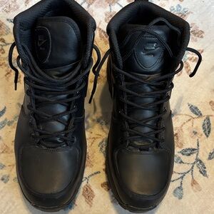 Nike Men's Dark Leather Boots